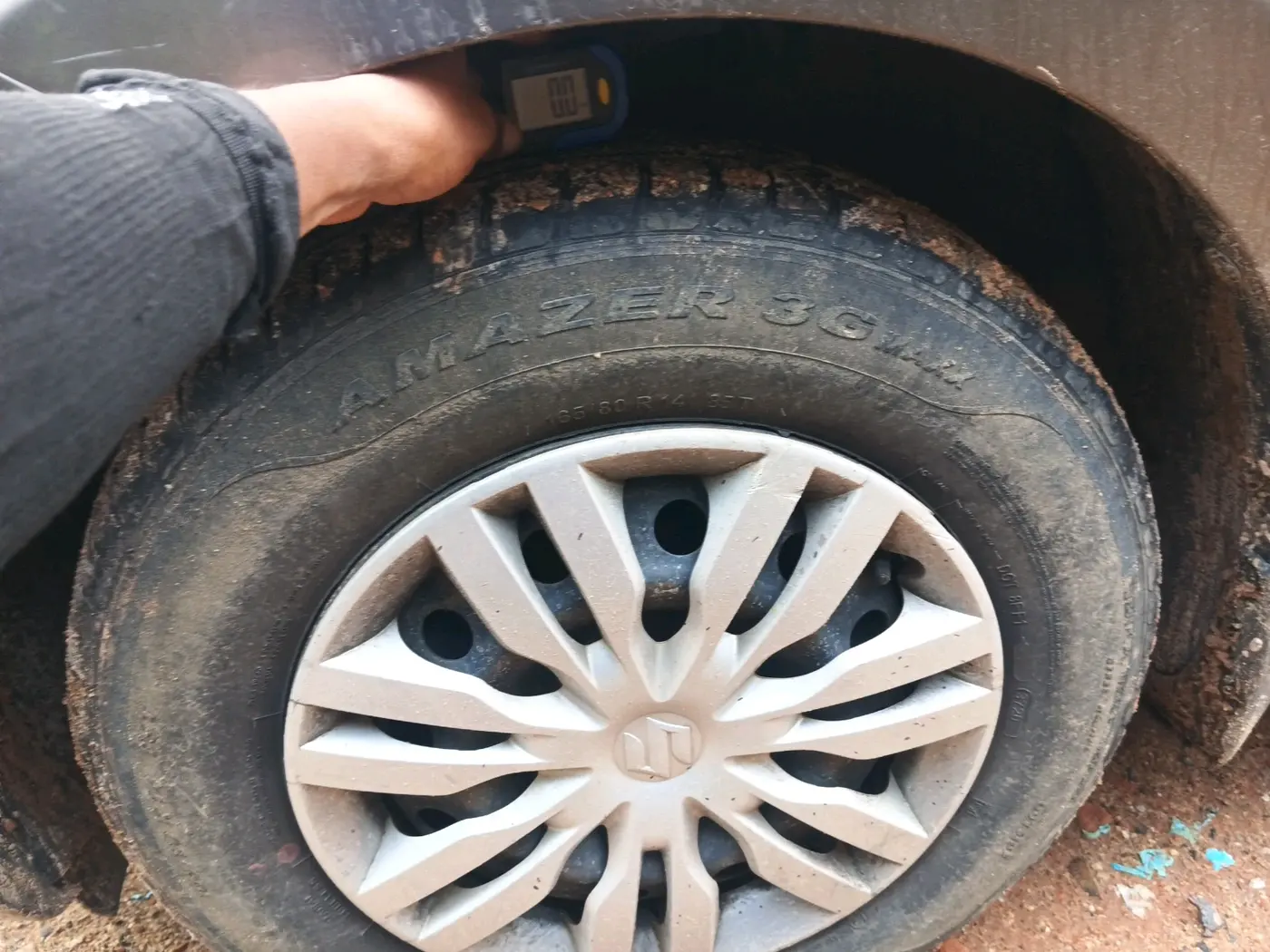 2020 Maruti Dzire VXI, Petrol, Manual, 16,344 km, tyre