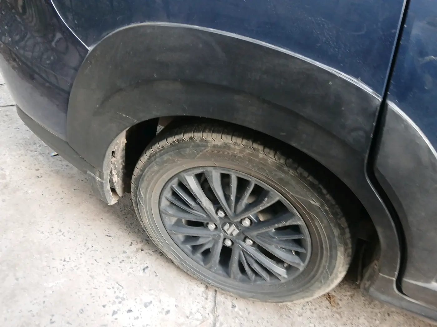 2020 Maruti XL6 ALPHA AT, CNG, Automatic, 61,843 km, tyre