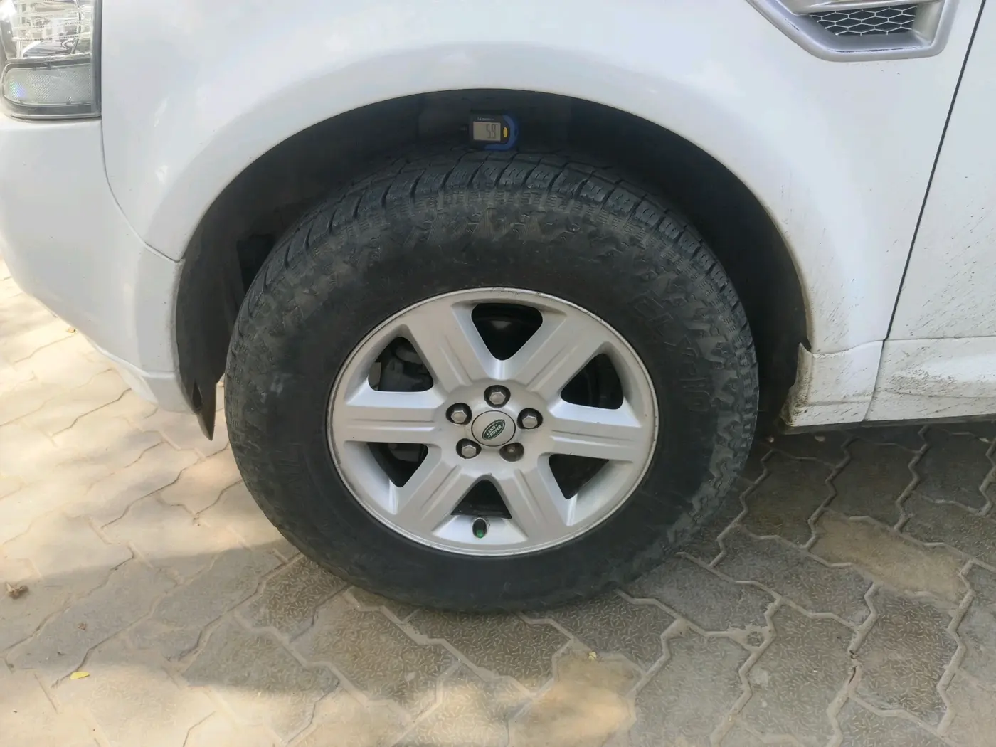 2013 Landrover Freelander 2 TD4 SE, Diesel, Automatic, 87,669 km, tyre