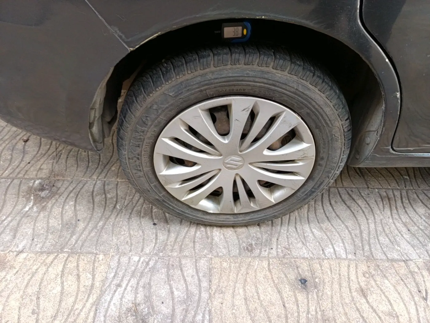 2014 Maruti Ertiga VXI CNG, CNG, Manual, 1,26,103 km, tyre