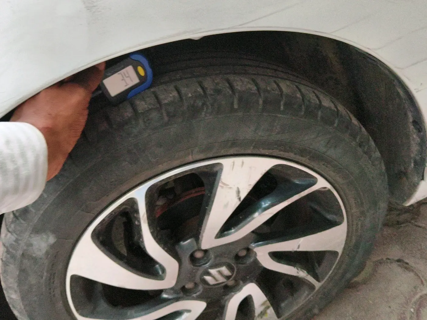 2021 Maruti Baleno ZETA PETROL 1.2, Petrol, Manual, 64,970 km, tyre