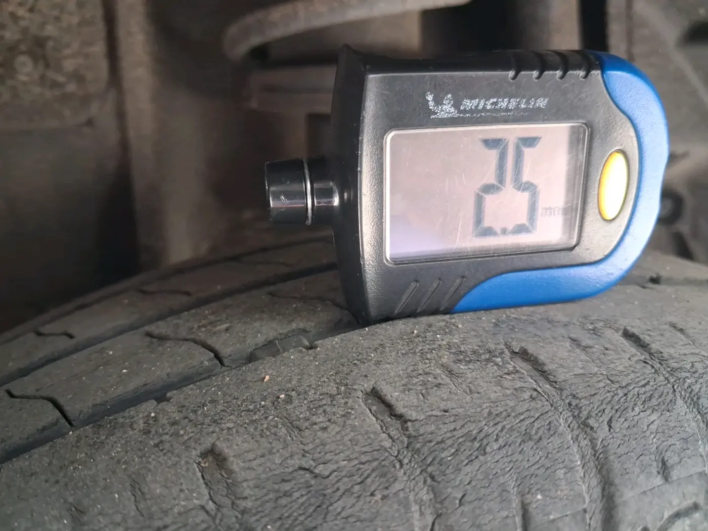 2023 Tata Tiago XM CNG, CNG, Manual, 47,961 km, tyre