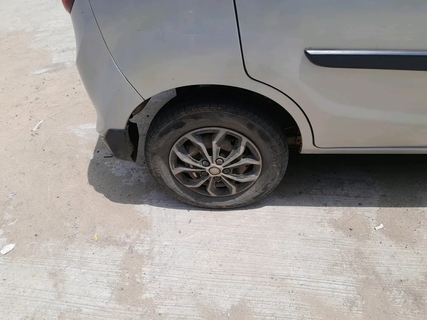 2018 Maruti Alto 800 LXI CNG, CNG, Manual, 1,02,115 km, tyre