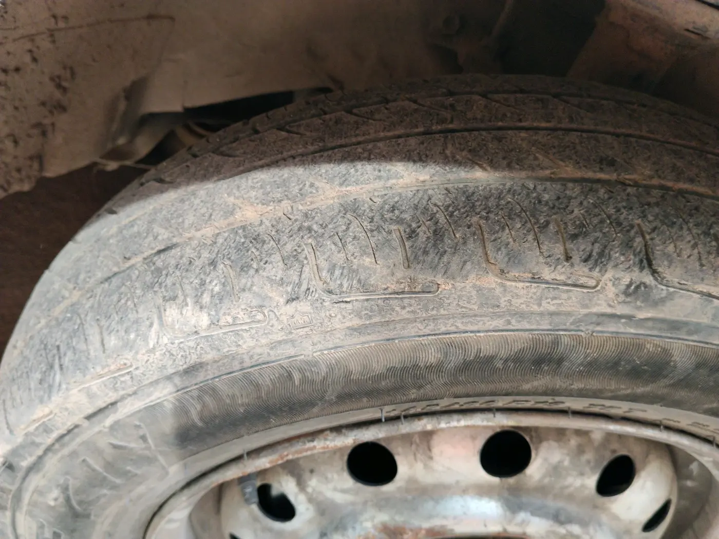 2012 Maruti Wagon R 1.0 LXI CNG, CNG, Manual, 62,566 km, tyre