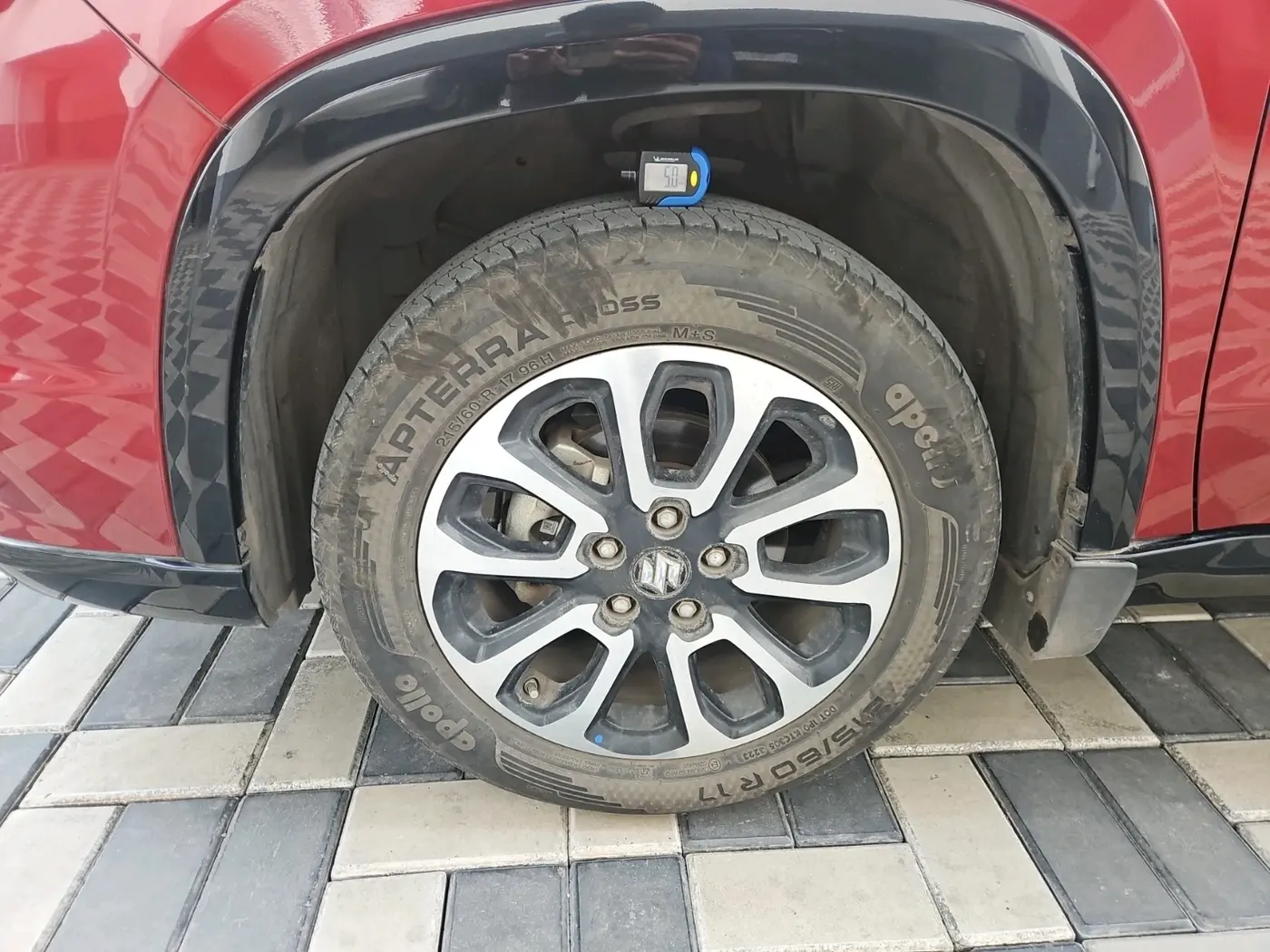 2023 Maruti Grand Vitara ALPHA PLUS HYBRID ECVT DUAL TONE , Hybrid, Automatic, 29,624 km, tyre