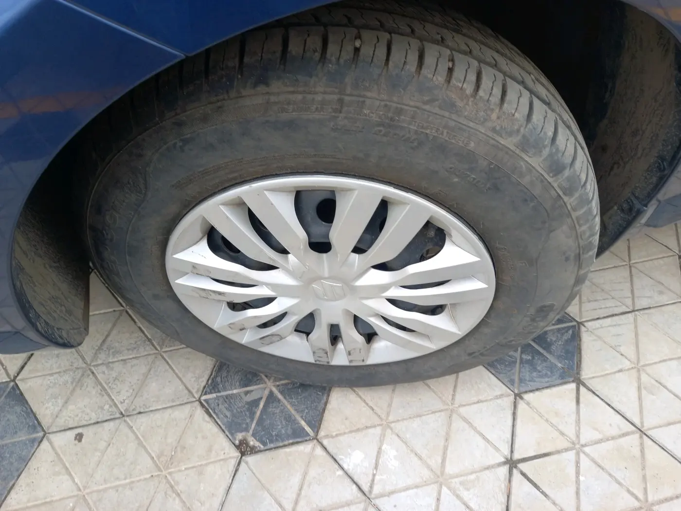 2020 Maruti Dzire VXI, Petrol, Manual, 4,936 km, tyre