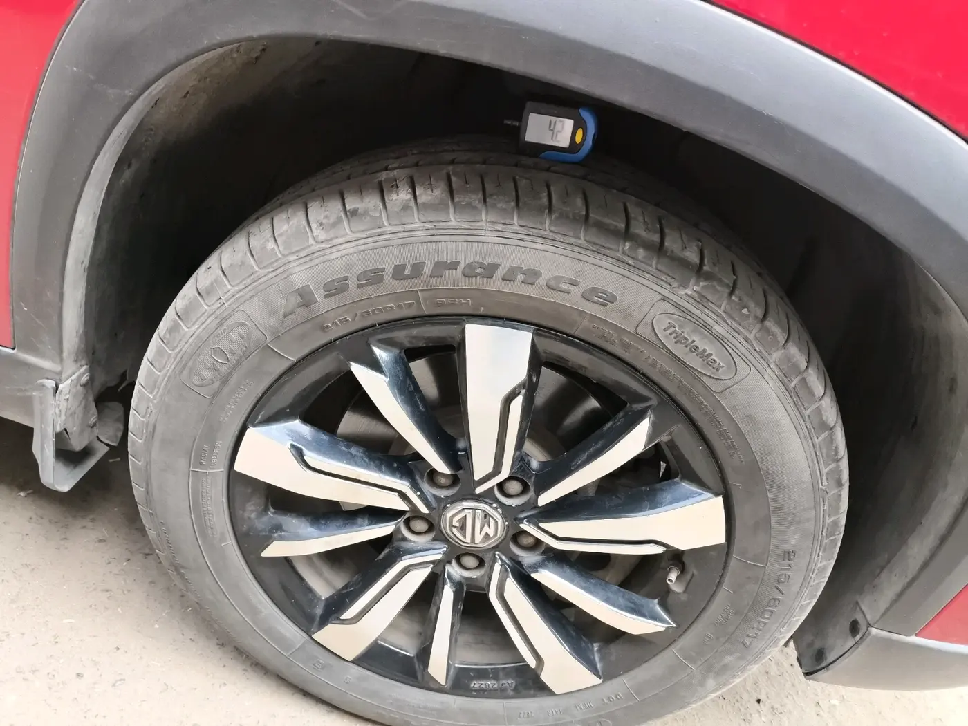 2019 MG HECTOR SHARP 1.5 DCT PETROL, Petrol, Automatic, 1,14,263 km, tyre