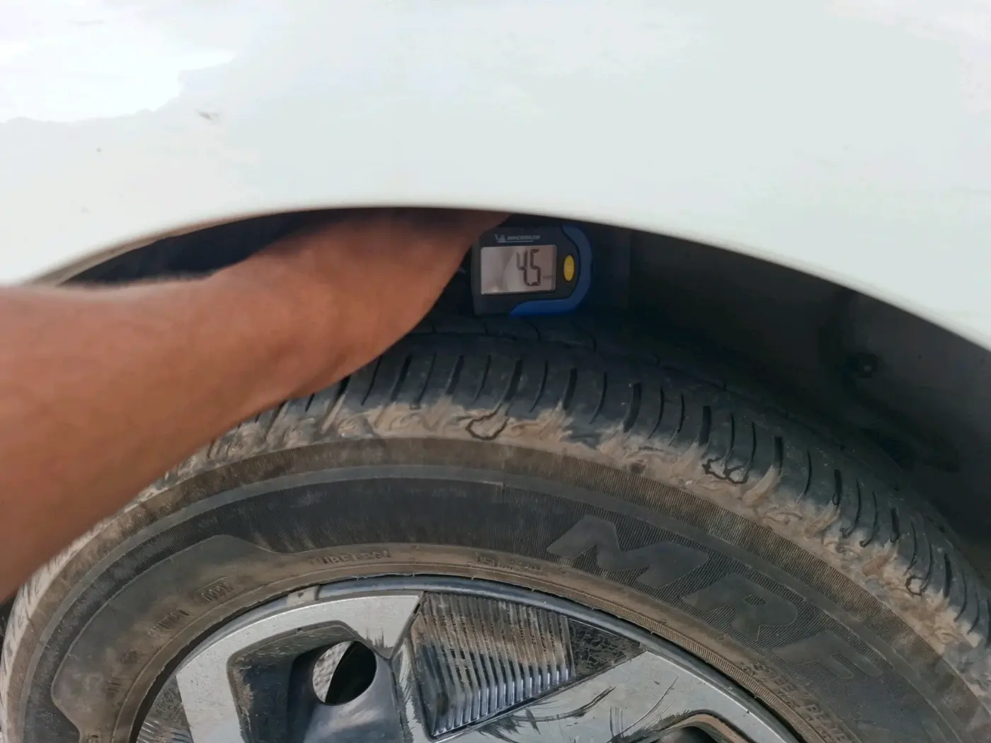 2025 Tata Tiago XM CNG, CNG, Manual, 34,681 km, tyre