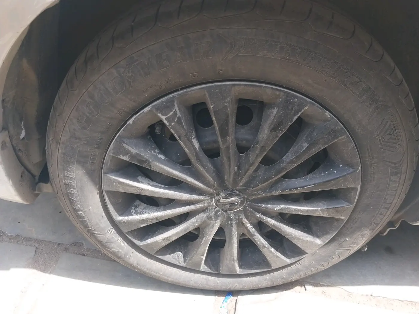2017 Maruti Ciaz DELTA 1.4 MT PETROL, Petrol, Manual, 1,14,953 km, tyre