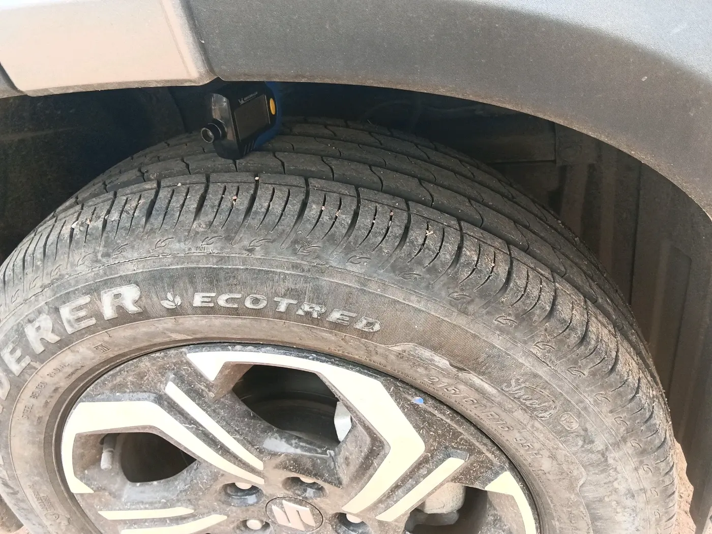 2024 Maruti BREZZA ZXI + AT SMART HYBRID, Petrol, Automatic, 2,654 km, tyre