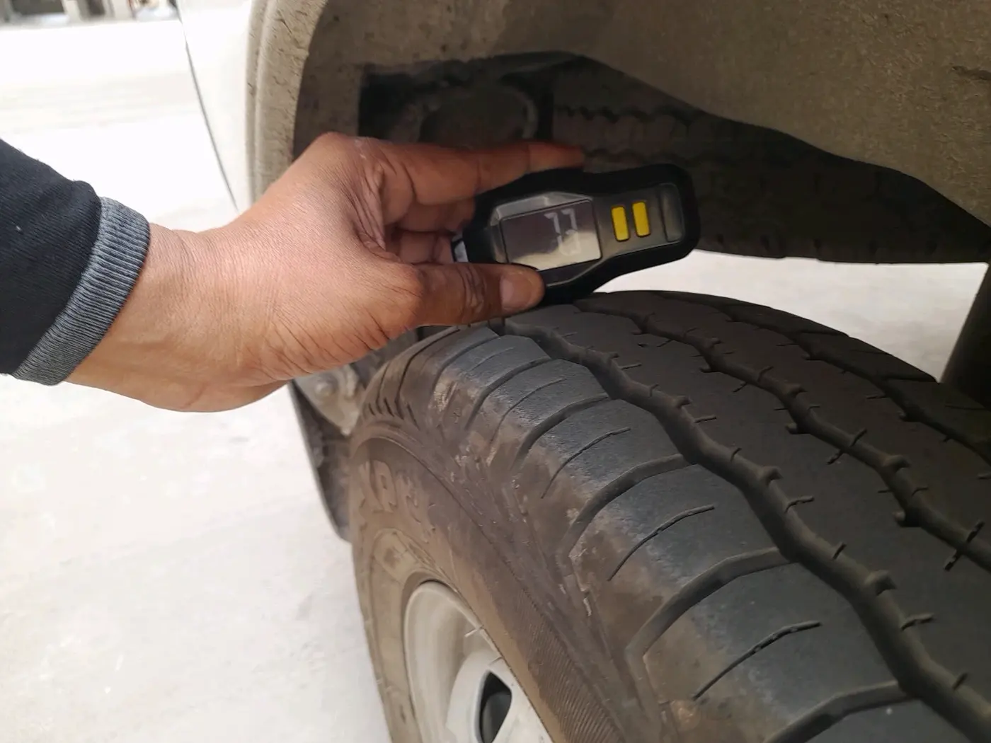 2019 Maruti Eeco 5 STR WITH A/C+HTR, CNG, Manual, 37,663 km, tyre