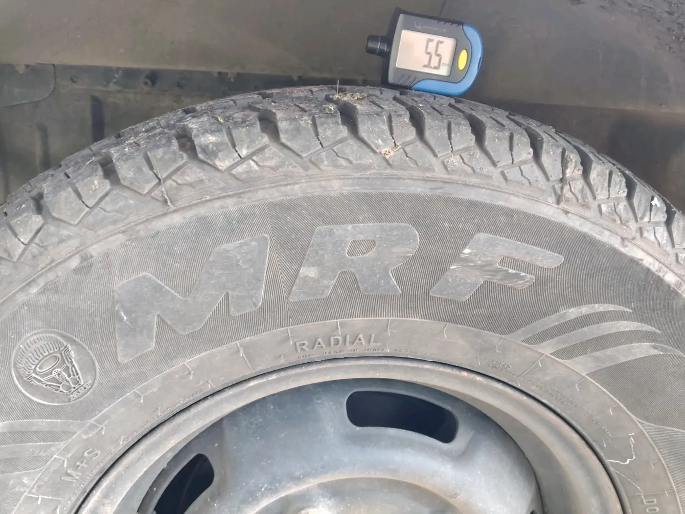 2002 Mahindra Scorpio 2.6 DX CRDE, Diesel, Manual, 1,51,184 km, tyre
