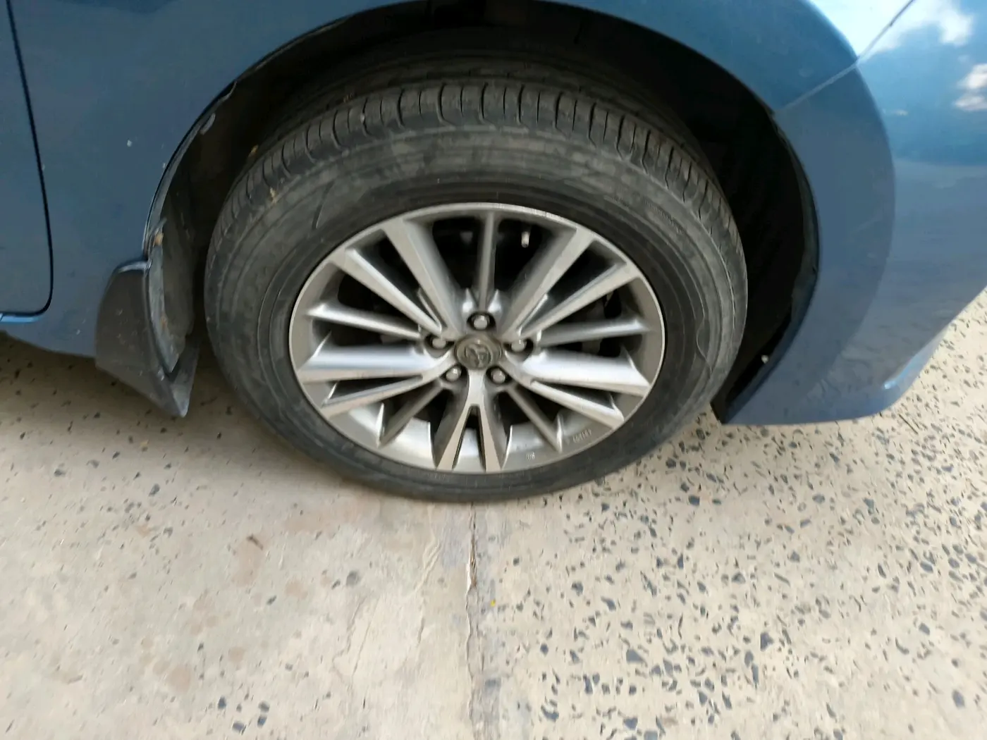 2014 Toyota Corolla Altis G DIESEL, Diesel, Manual, 1,72,791 km, tyre