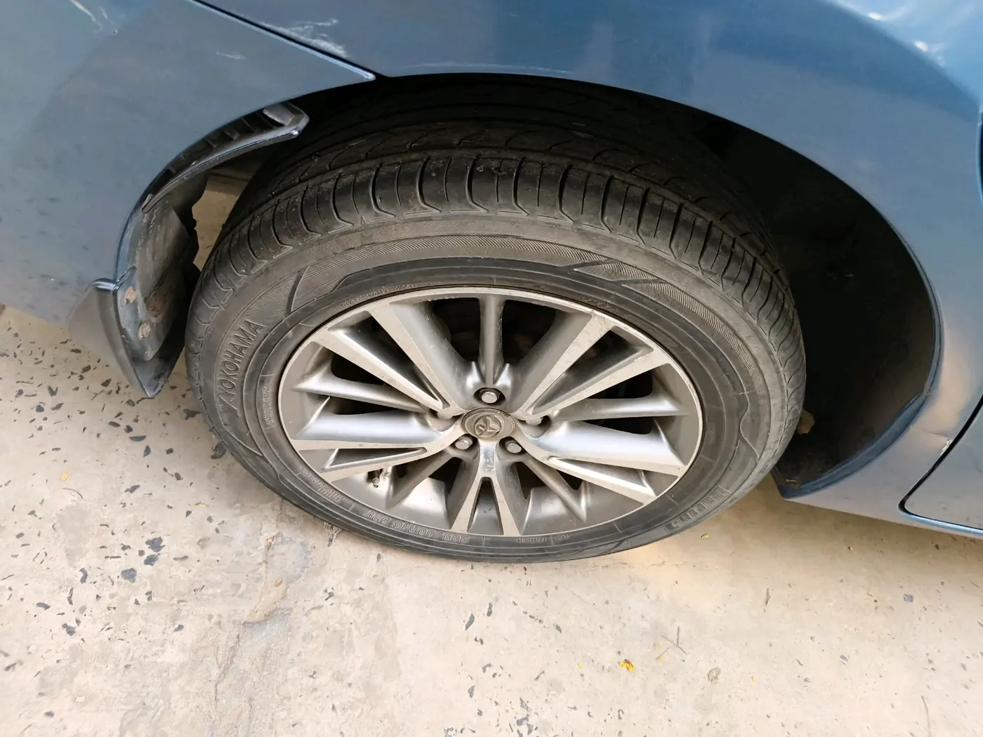 2014 Toyota Corolla Altis G DIESEL, Diesel, Manual, 1,72,791 km, tyre