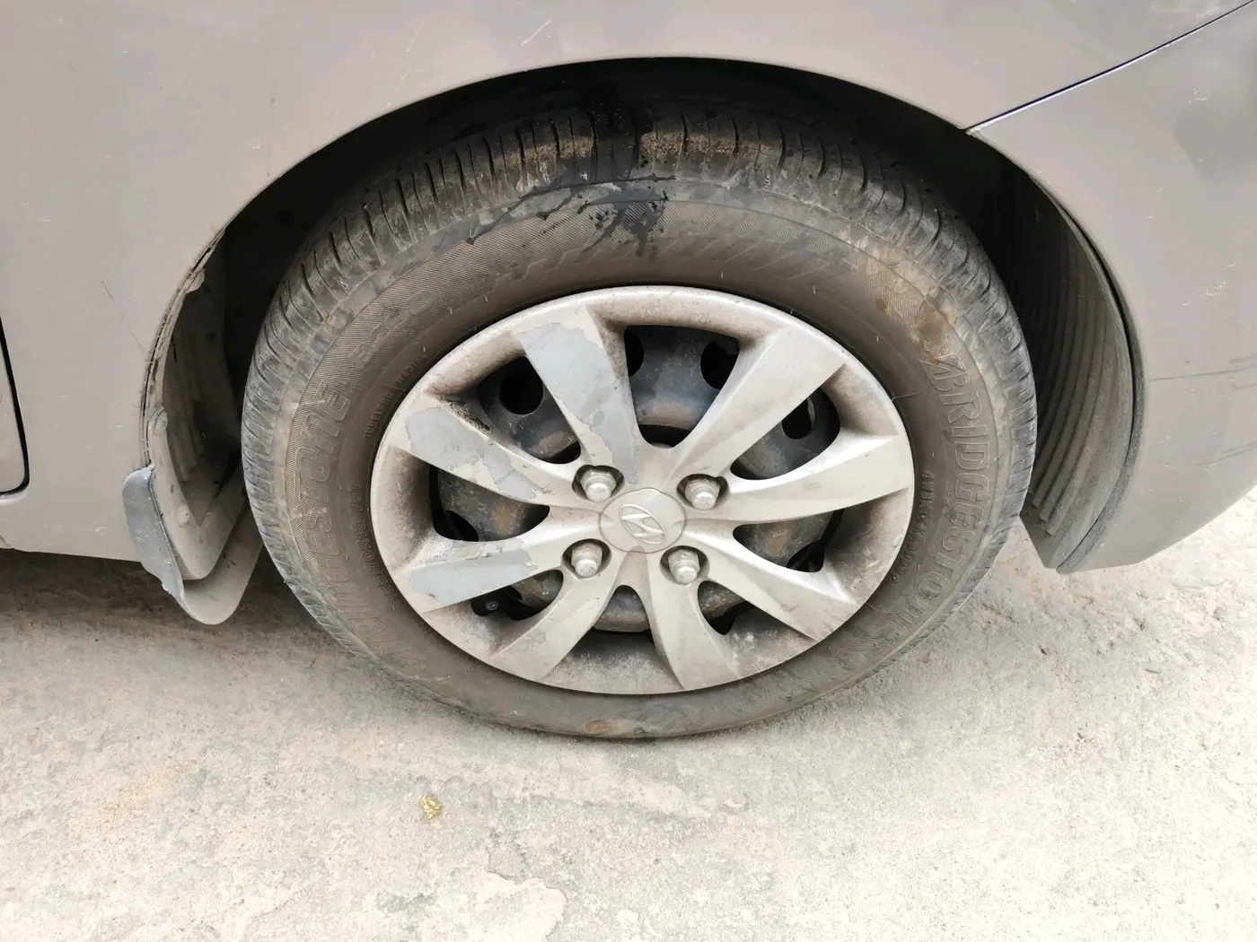 2013 Hyundai Eon MAGNA +, Petrol, Manual, 57,740 km, tyre