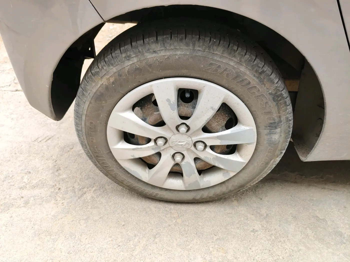 2013 Hyundai Eon MAGNA +, Petrol, Manual, 57,740 km, tyre