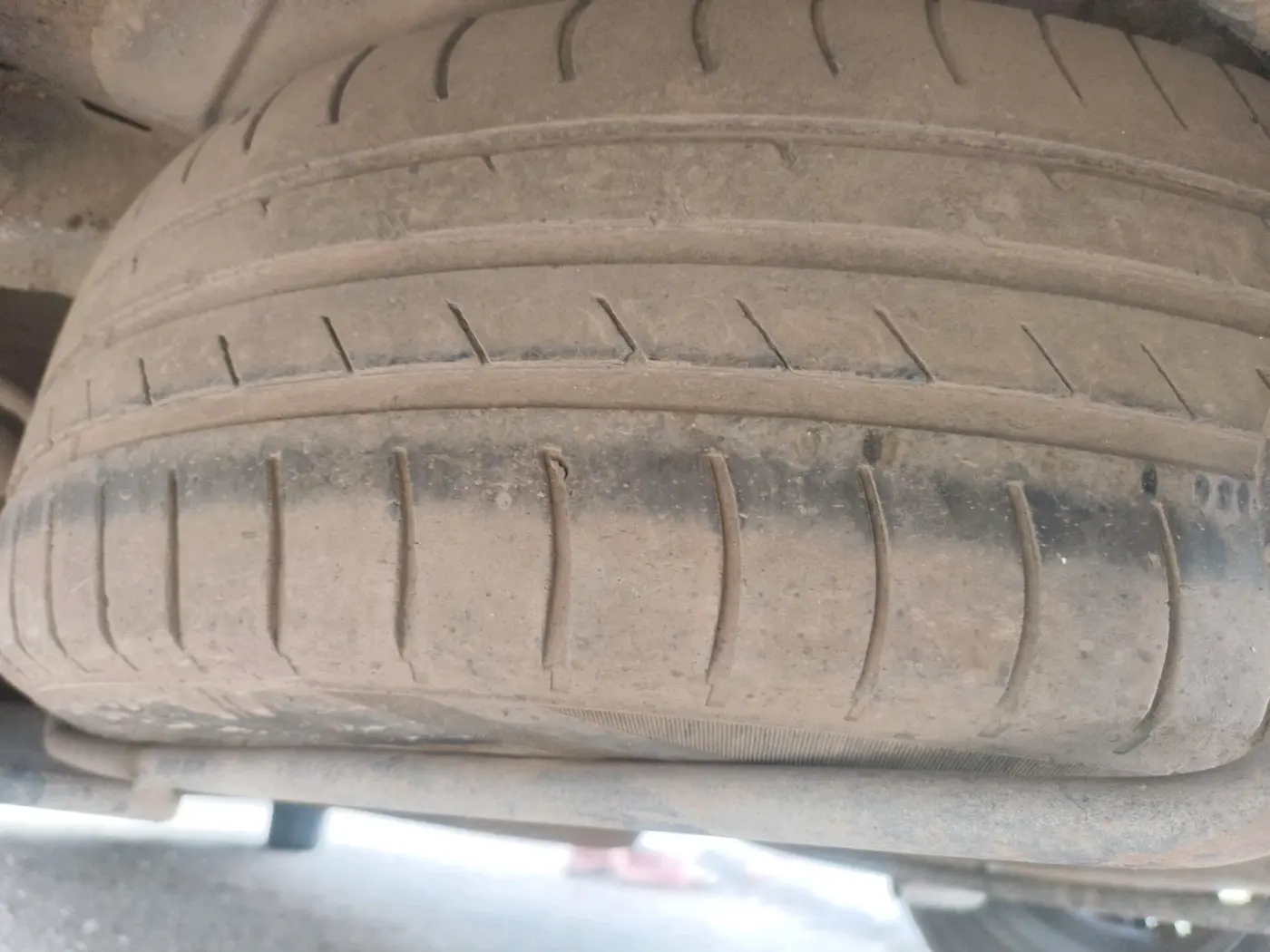 2012 Maruti Ertiga VDI, Diesel, Manual, 2,64,136 km, tyre