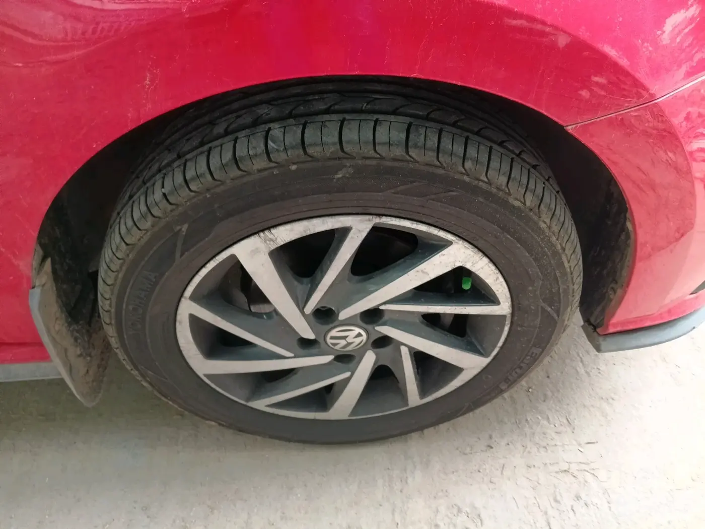 2021 Volkswagen Polo COMFORTLINE 1.0L TSI, Petrol, Manual, 53,067 km, tyre