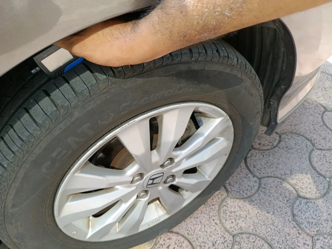 2012 Honda City 1.5L I-VTEC V AT, Petrol, Automatic, 68,224 km, tyre