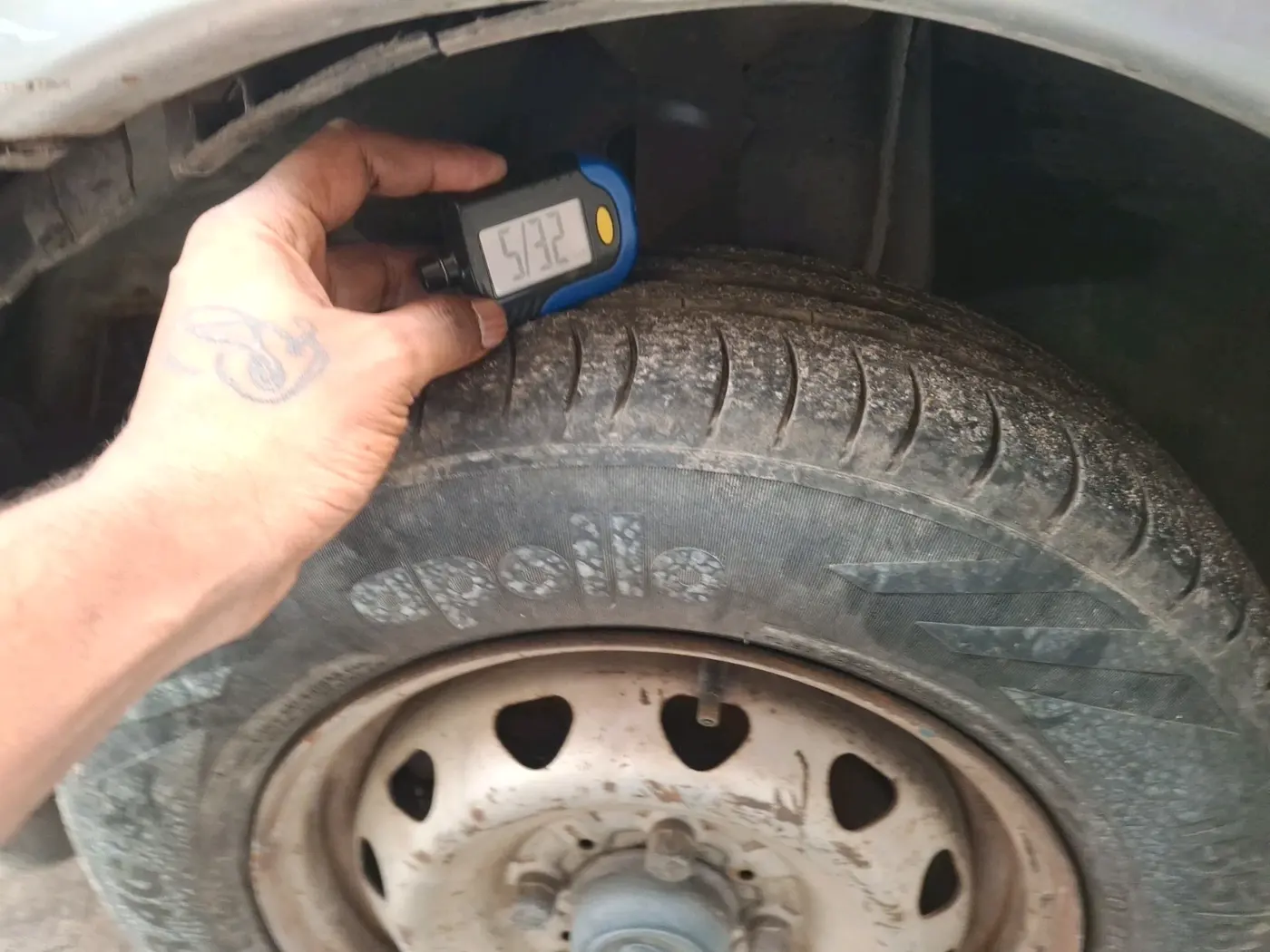 2013 Tata Indica V2 LS DIESEL, Diesel, Manual, 95,416 km, tyre
