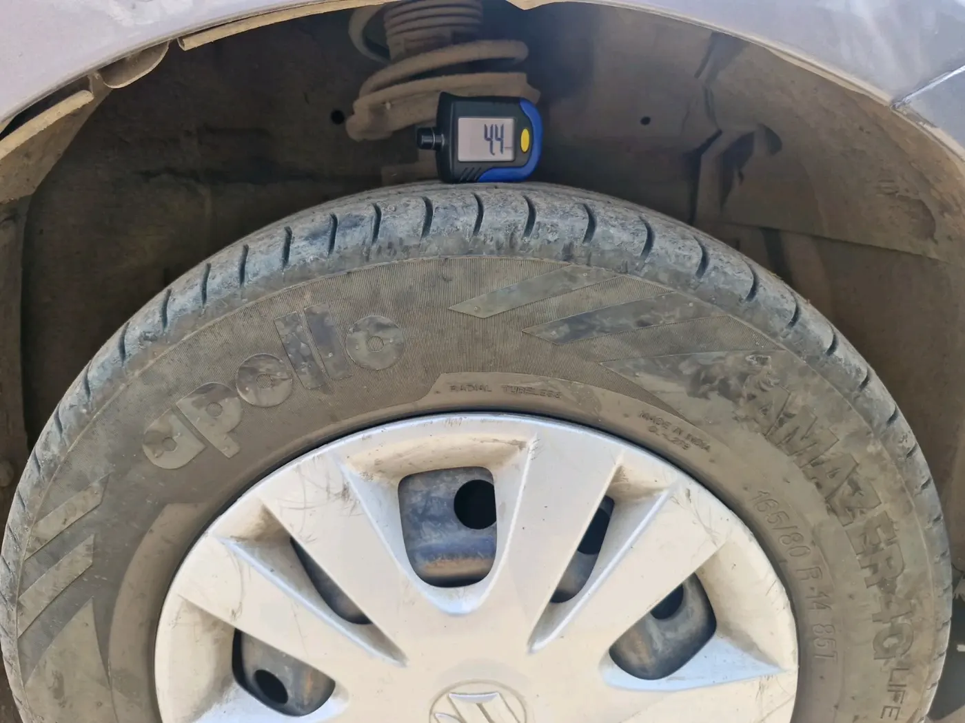 2014 Maruti Swift Dzire VXI, Petrol, Manual, 77,403 km, tyre