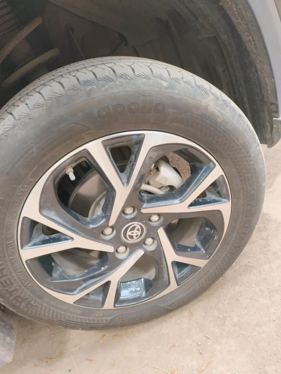 2025 Toyota URBAN CRUISER HYRYDER V HYBRID, Hybrid, Automatic, 26,683 km, tyre