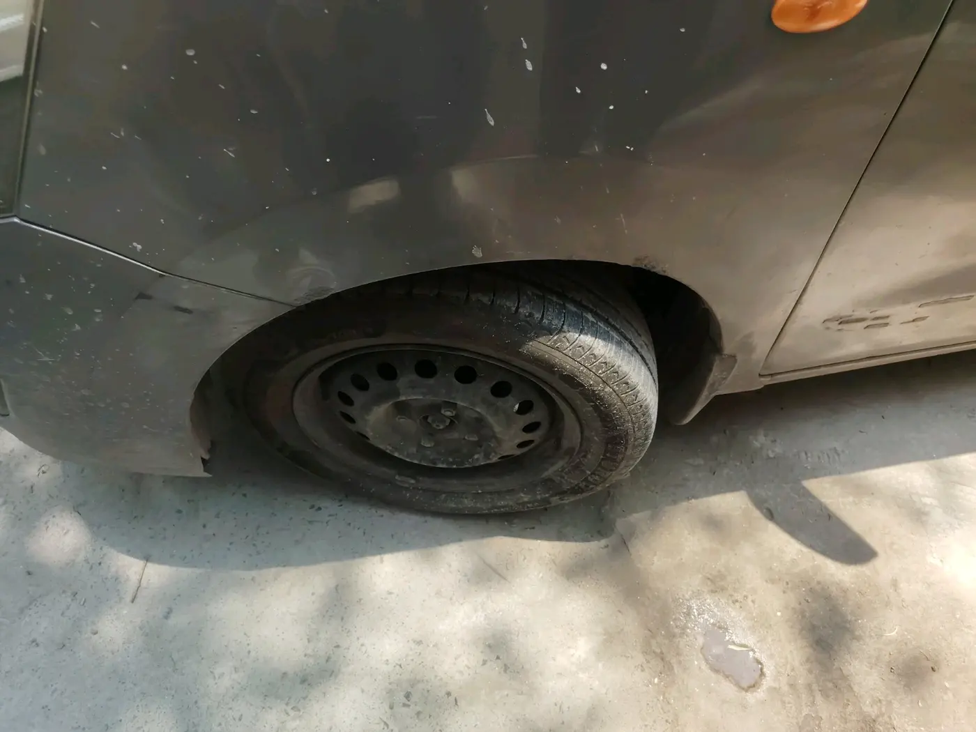 2015 Maruti Wagon R 1.0 VXI, Petrol, Manual, 73,016 km, tyre