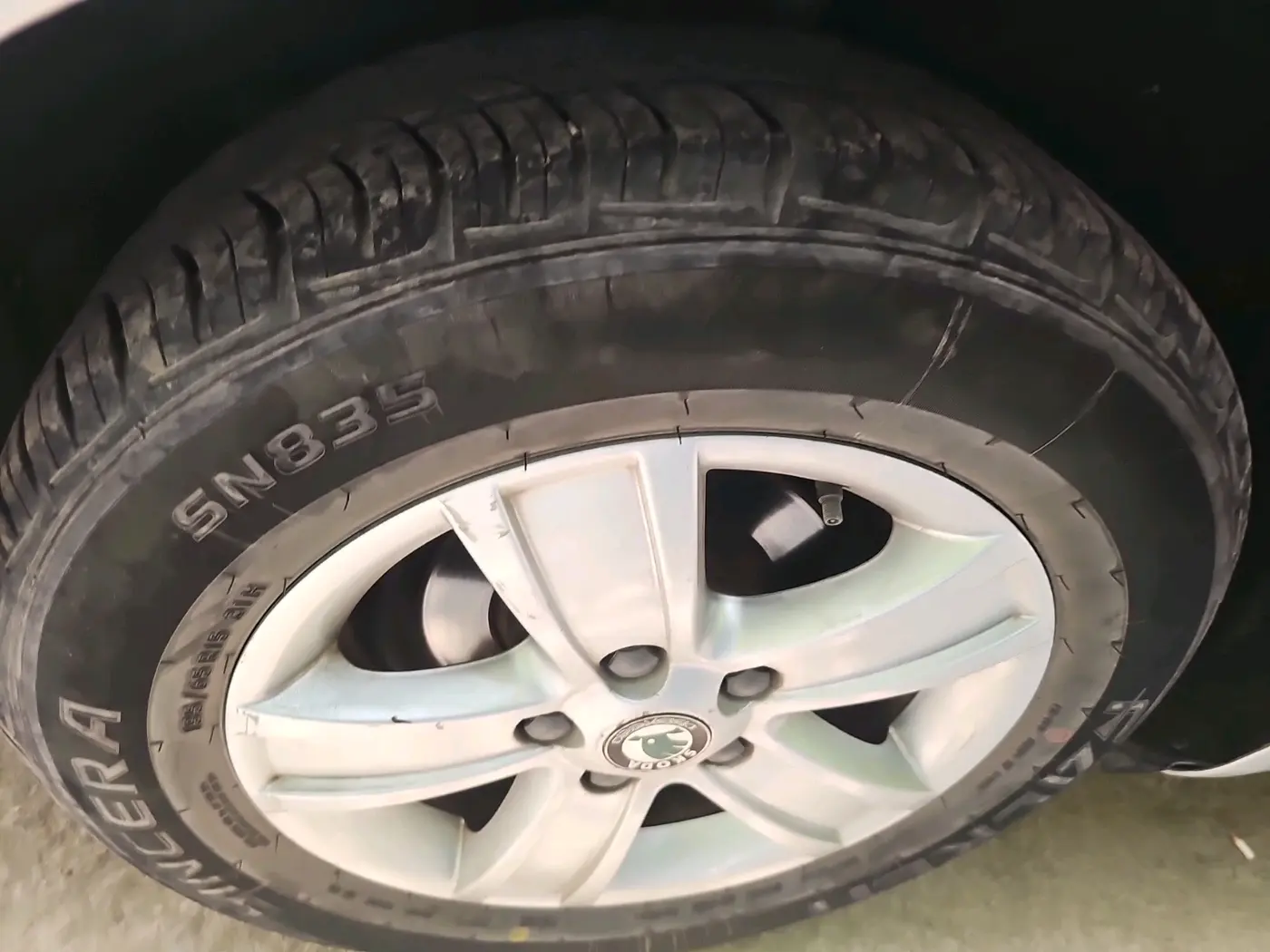 2012 Skoda Laura AMBIENTE 1.9 TDI MT, Diesel, Manual, 71,264 km, tyre