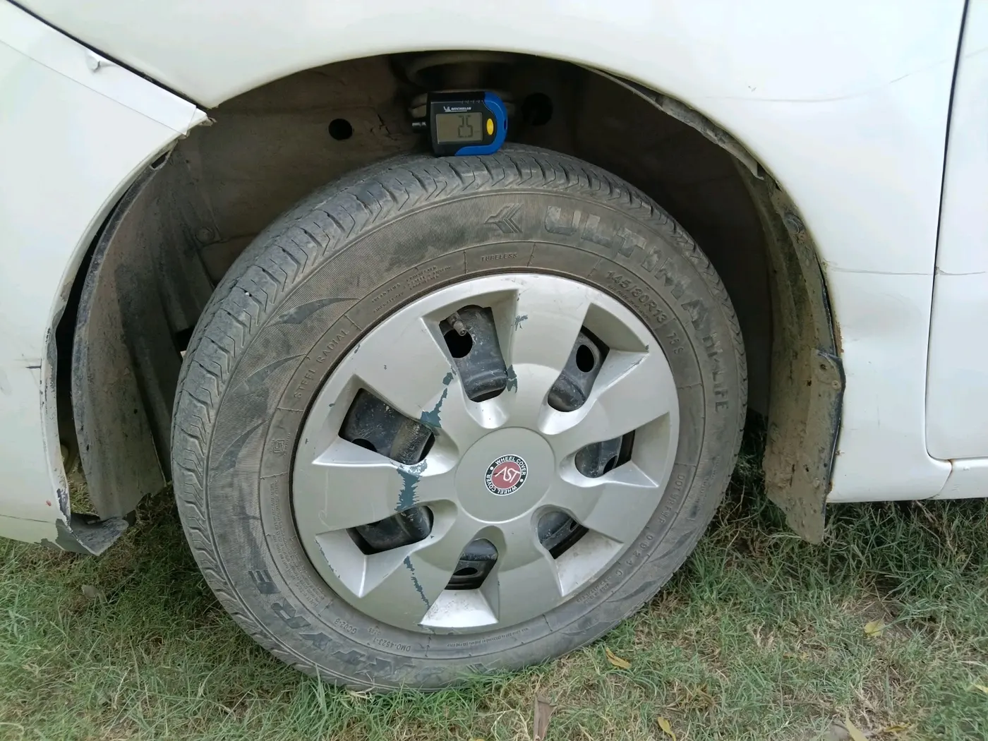 2014 Maruti Wagon R 1.0 LXI CNG, CNG, Manual, 79,940 km, tyre