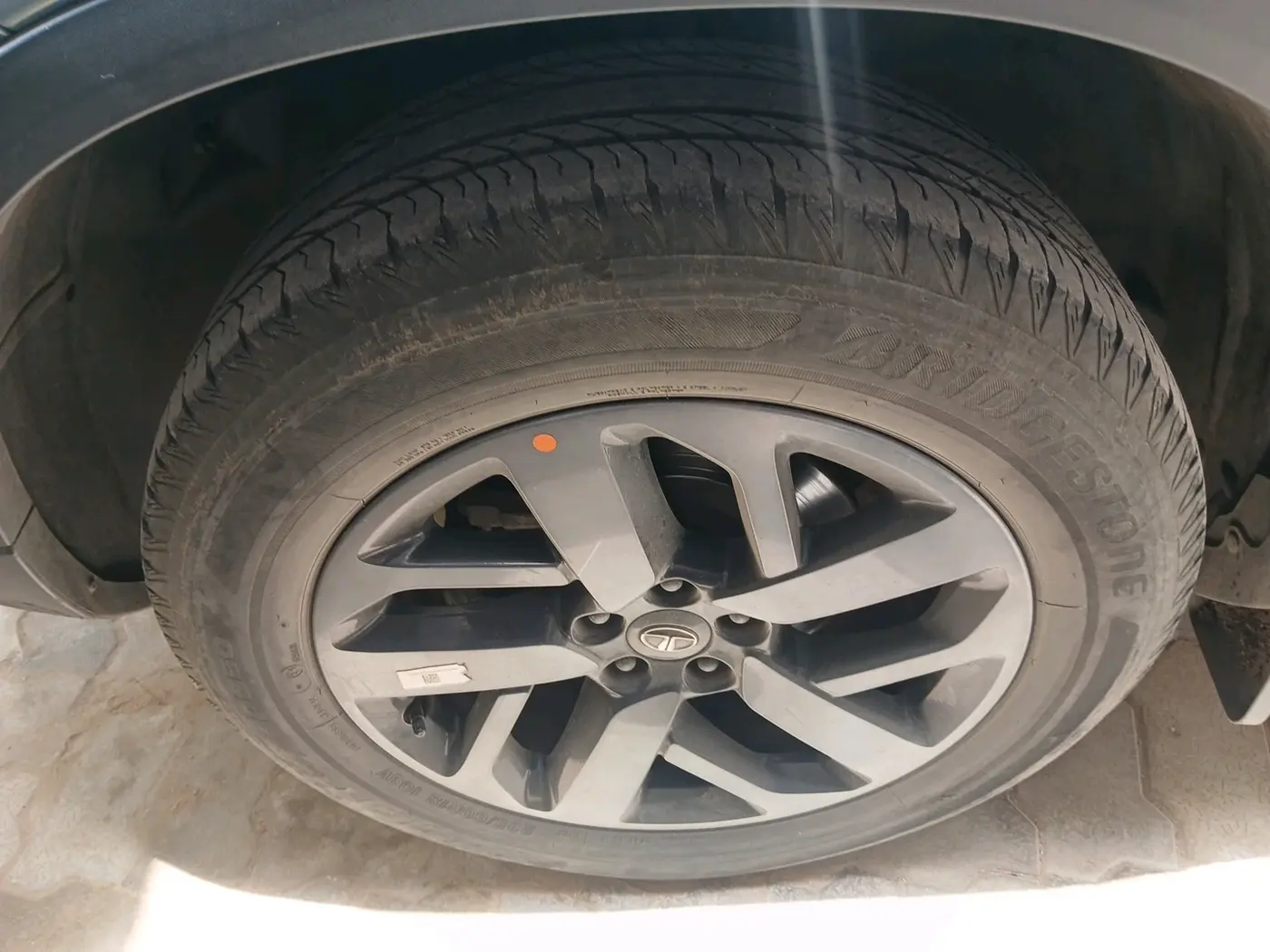 2021 Tata Safari XZA PLUS, Diesel, Automatic, 36,718 km, tyre