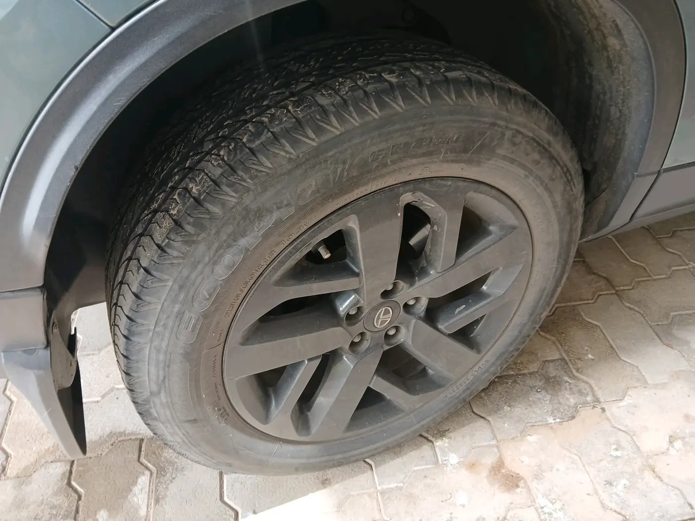 2021 Tata Safari XZA PLUS, Diesel, Automatic, 36,718 km, tyre