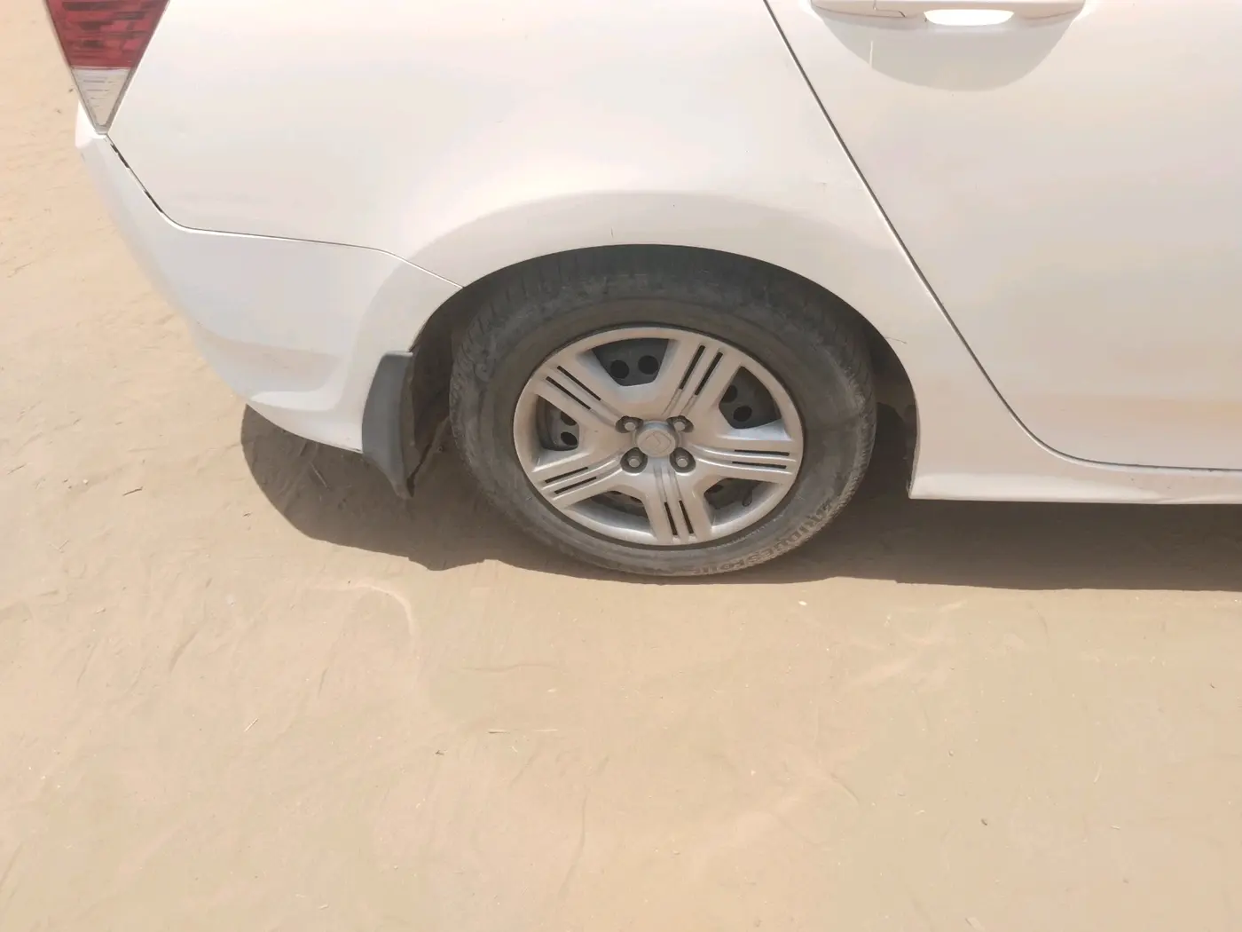 2011 Honda City 1.5L I-VTEC S MT, Petrol, Manual, 1,06,943 km, tyre