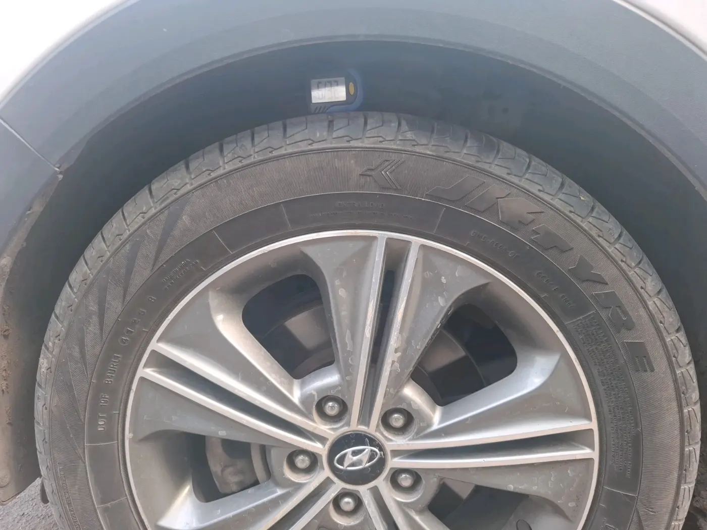 2017 Hyundai Creta SX (O) 1.6 DIESEL, Diesel, Manual, 1,34,948 km, tyre