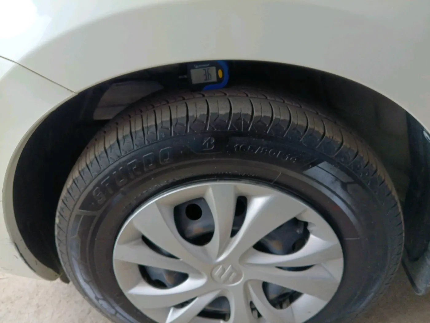 2023 Maruti Dzire VXI, Petrol, Manual, 40,136 km, tyre