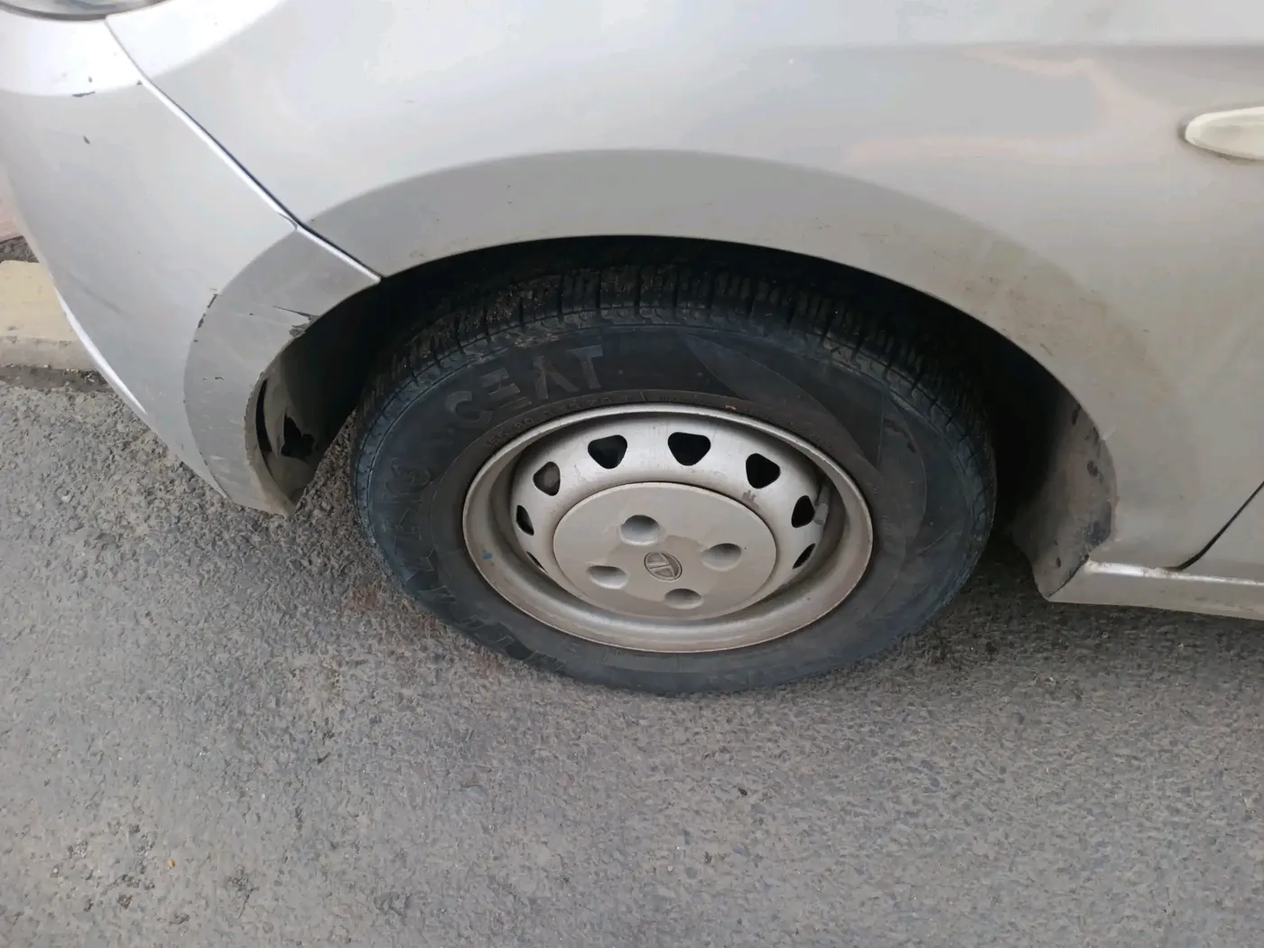 2018 Tata Tiago XM PETROL, CNG, Manual, 56,873 km, tyre