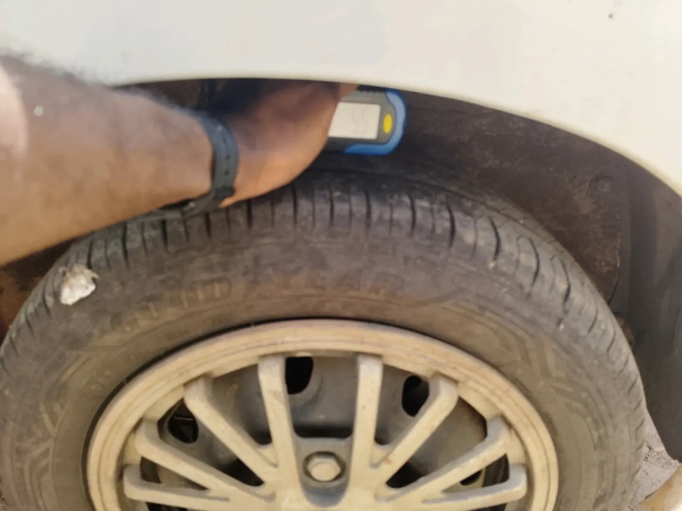 2011 Maruti Zen Estilo VXI, Petrol, Manual, 42,745 km, tyre