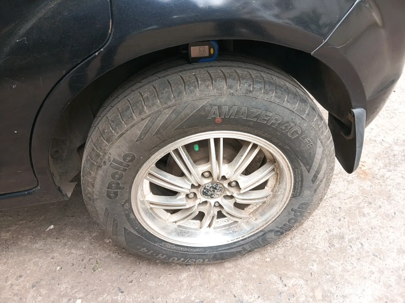 2011 Ford Figo ZXI 1.4 DIESEL, Diesel, Manual, 1,14,030 km, tyre