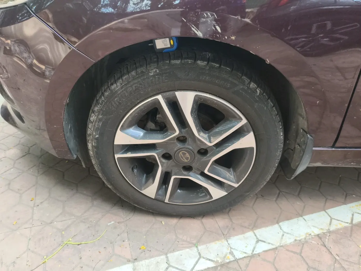 2021 Tata TIGOR XZ PLUS PETROL, Petrol, Manual, 31,401 km, tyre