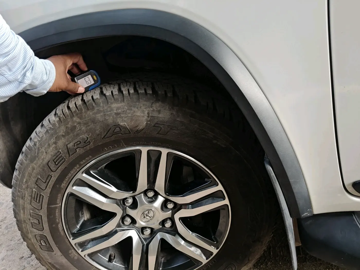2024 Toyota Fortuner 4X2 AT 2.7 PETROL, Petrol, Automatic, 18,026 km, tyre