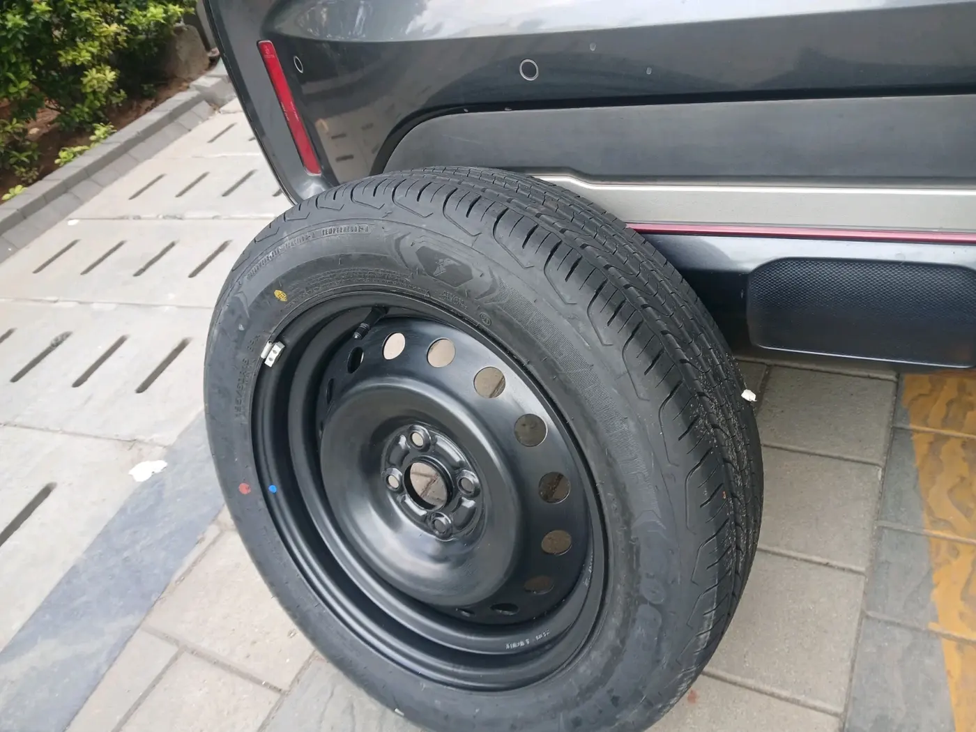 2023 Maruti FRONX DELTA PLUS 1.0 TURBO MT, Petrol, Manual, 41,122 km, tyre