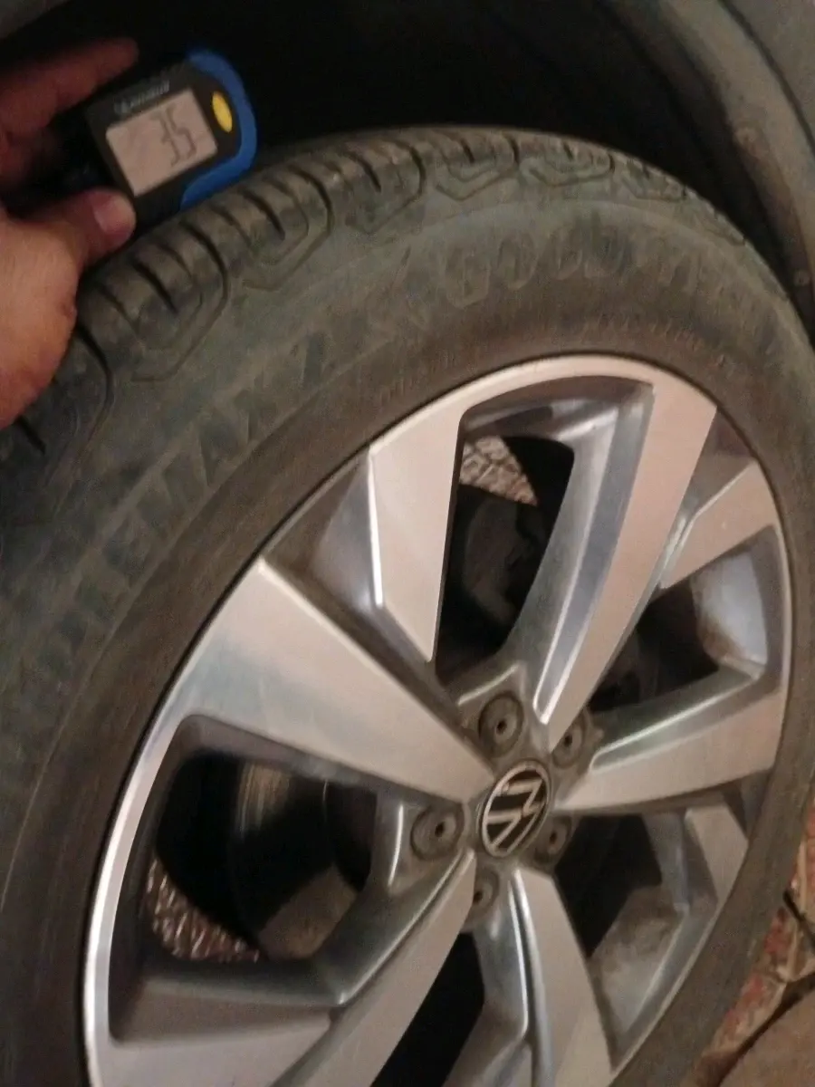 2021 Volkswagen TAIGUN TOPLINE 1.0 TSI AT, Petrol, Automatic, 29,646 km, tyre