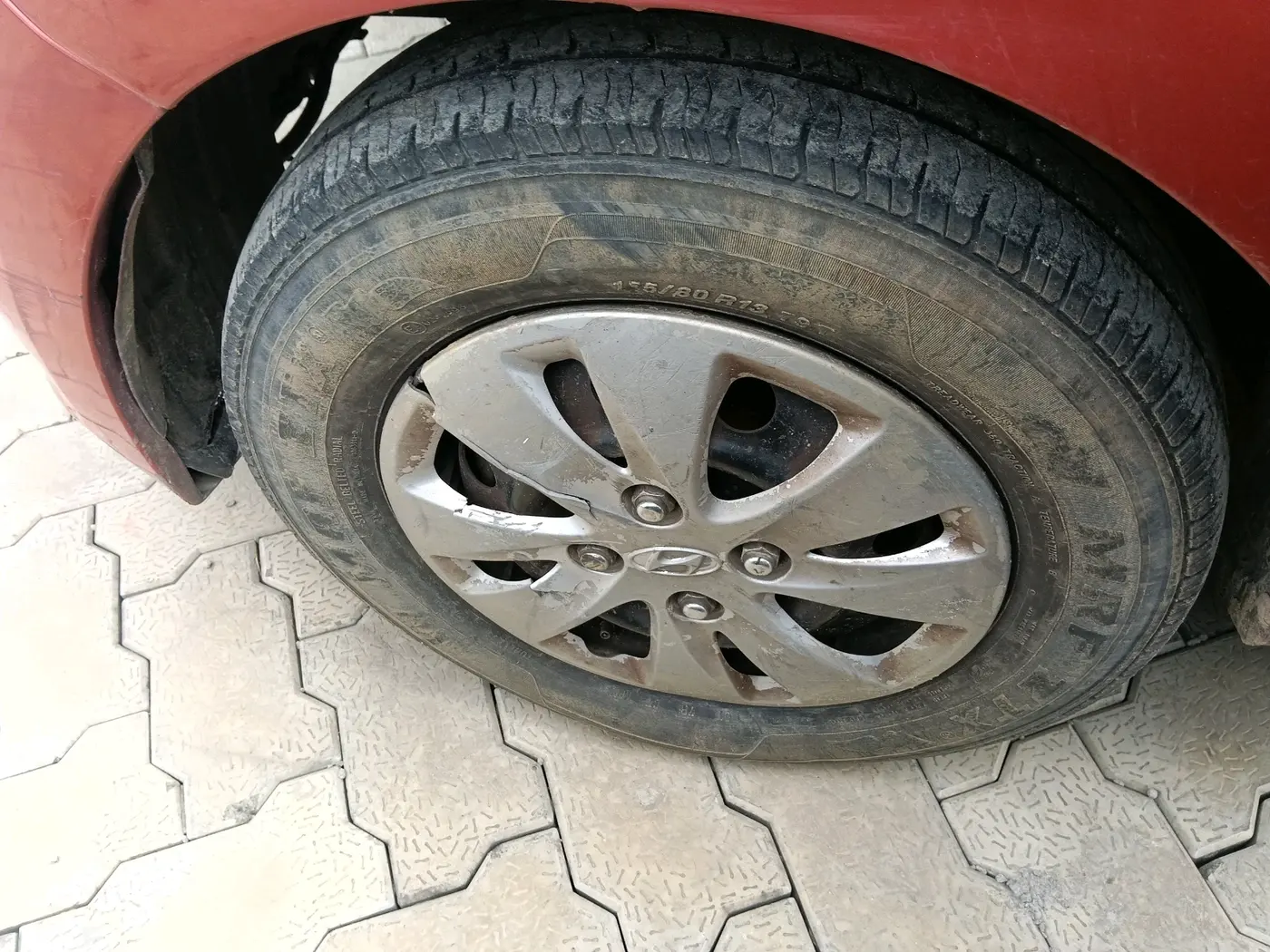 2011 Hyundai i10 MAGNA 1.2, Petrol, Manual, 68,465 km, tyre