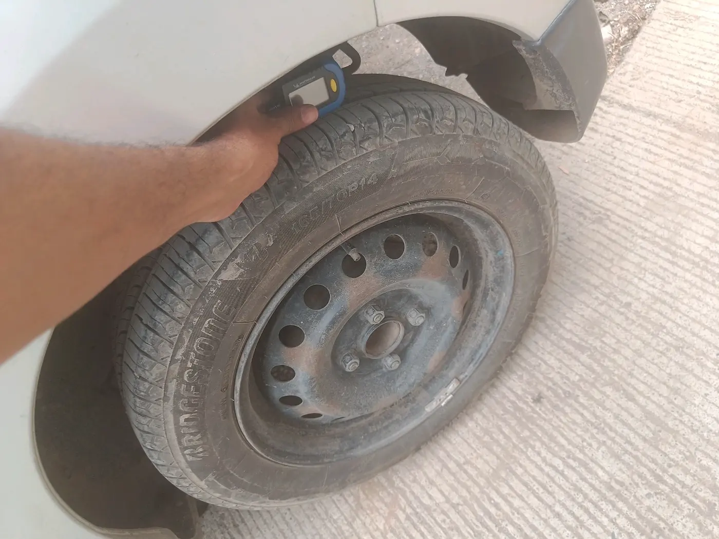2016 Maruti Celerio VXI CNG, CNG, Manual, 1,14,333 km, tyre