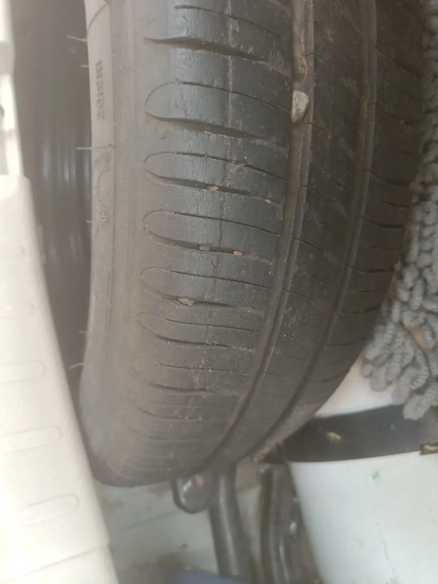 2016 Maruti Celerio VXI CNG, CNG, Manual, 1,14,333 km, tyre