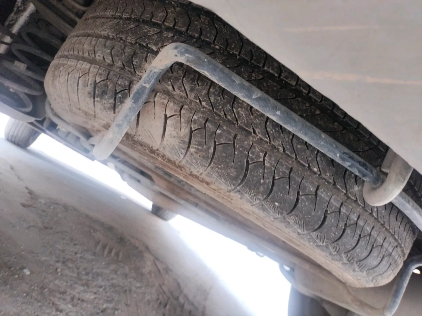 2025 Maruti Grand Vitara DELTA CNG, CNG, Manual, 34,884 km, tyre