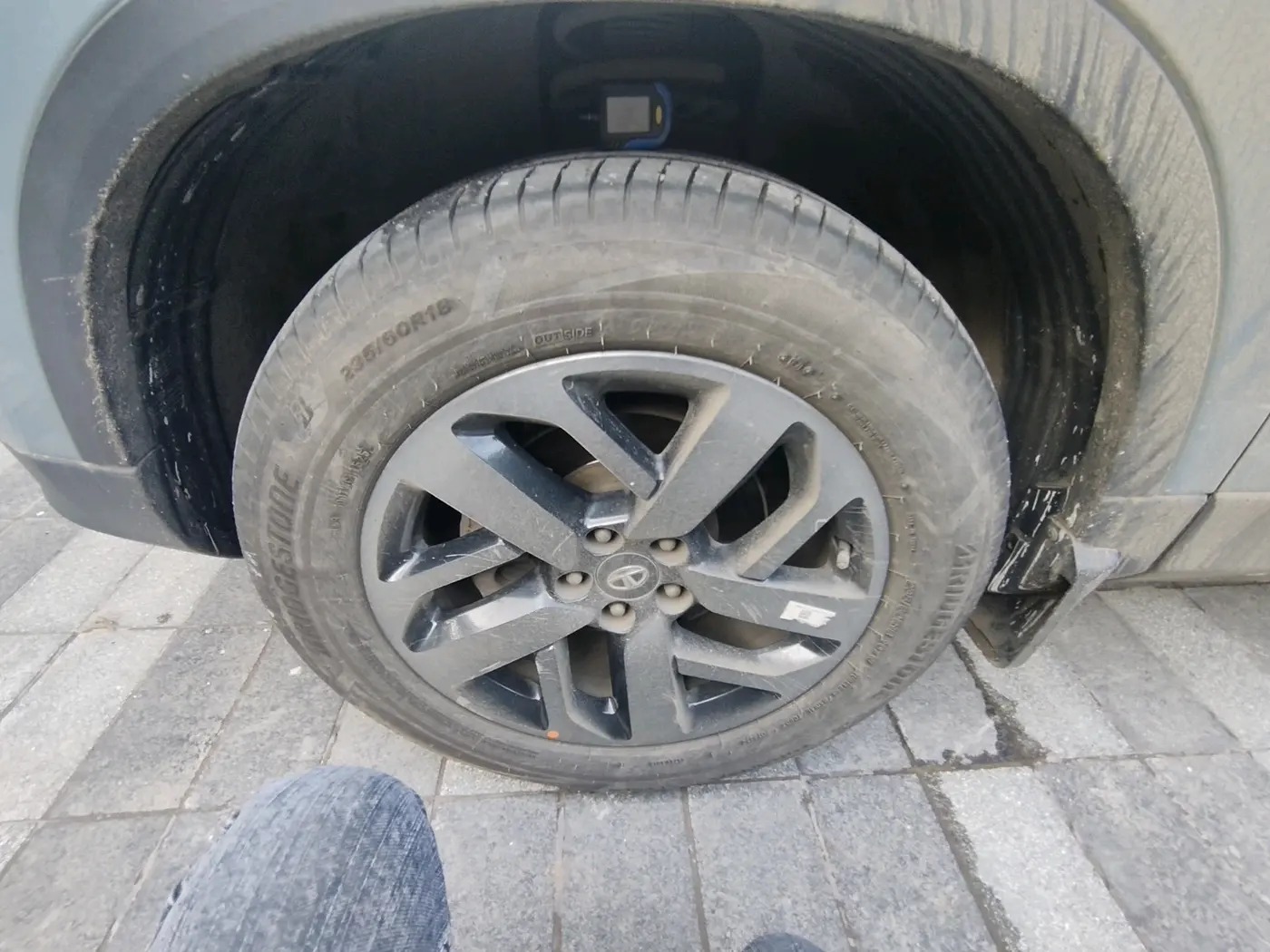 2021 Tata Safari XZA PLUS 6S, Diesel, Automatic, 85,321 km, tyre