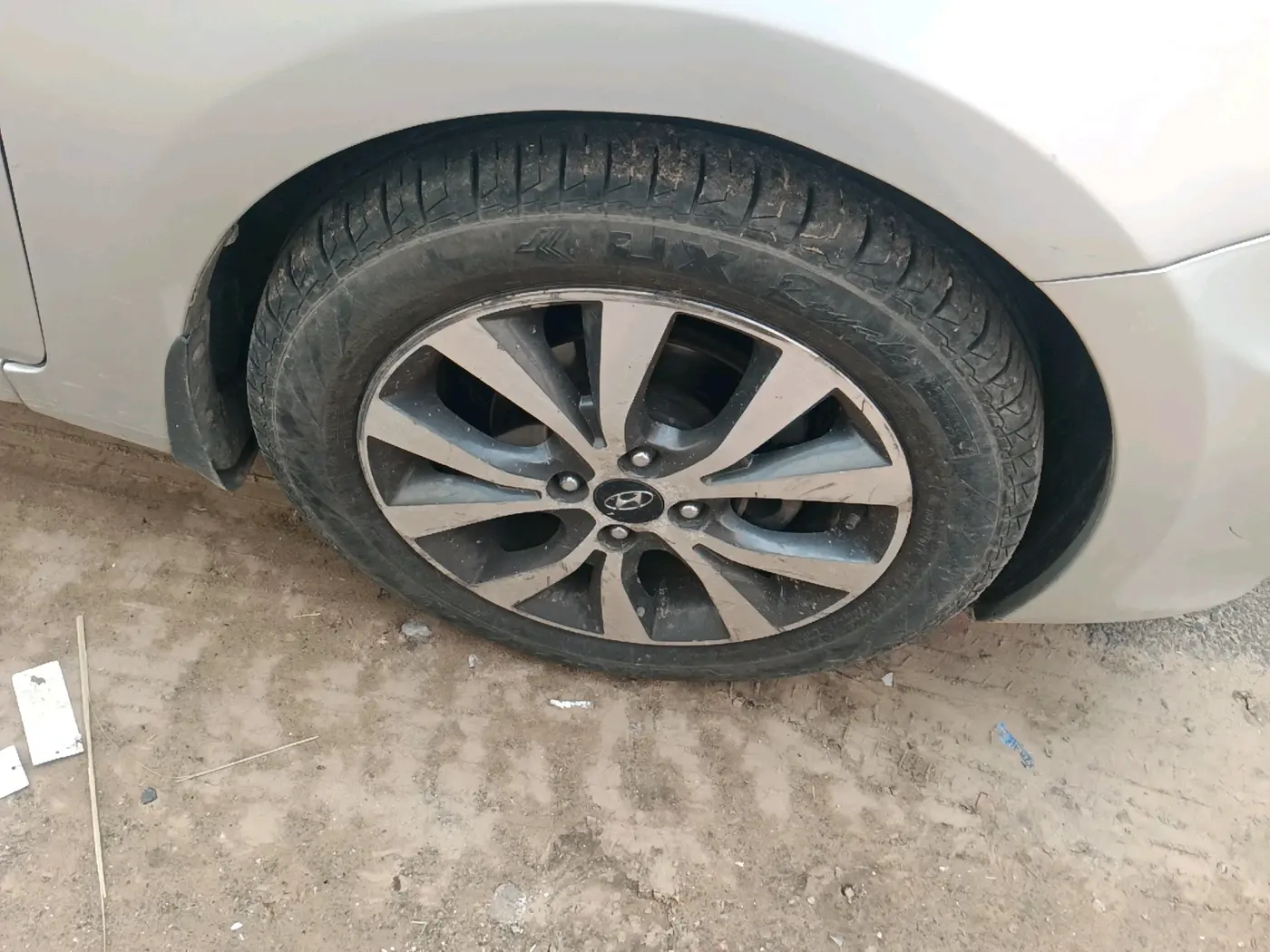 2014 Hyundai Verna FLUIDIC 1.6 CRDI SX, Diesel, Manual, 89,000 km, tyre