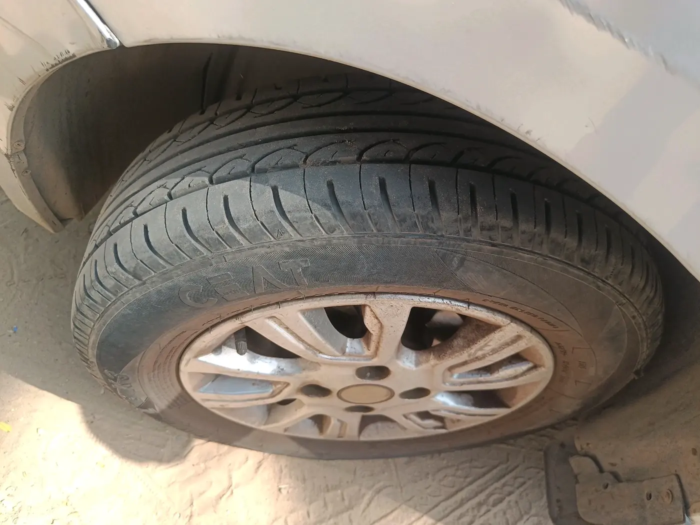 2018 Tata Tiago XZ PETROL, Petrol, Manual, 44,365 km, tyre