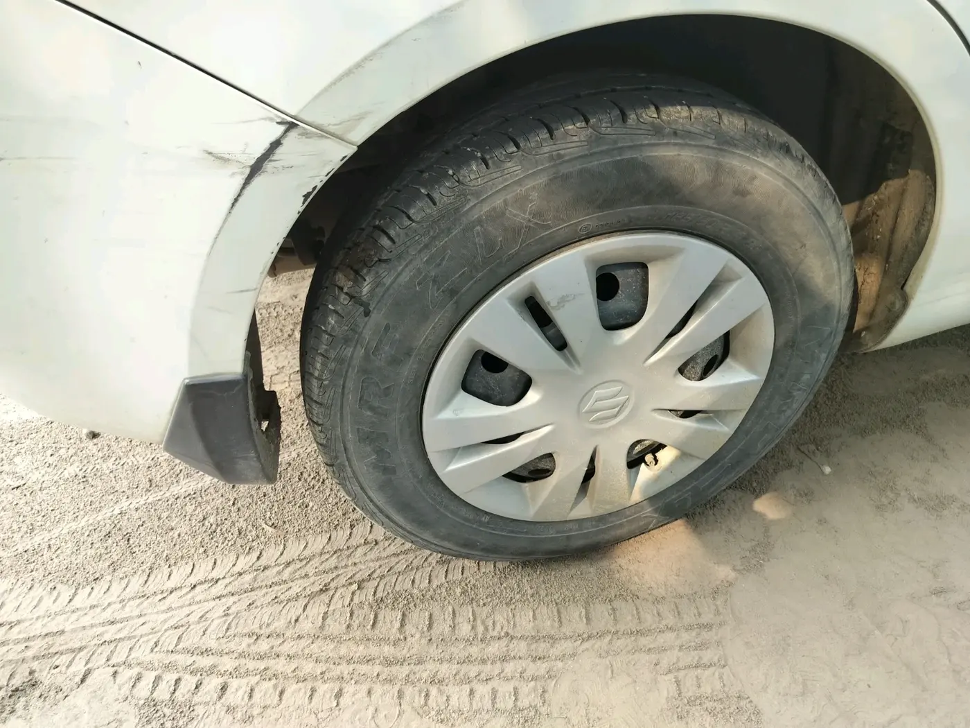 2012 Maruti Swift Dzire VXI, Petrol, Manual, 71,587 km, tyre