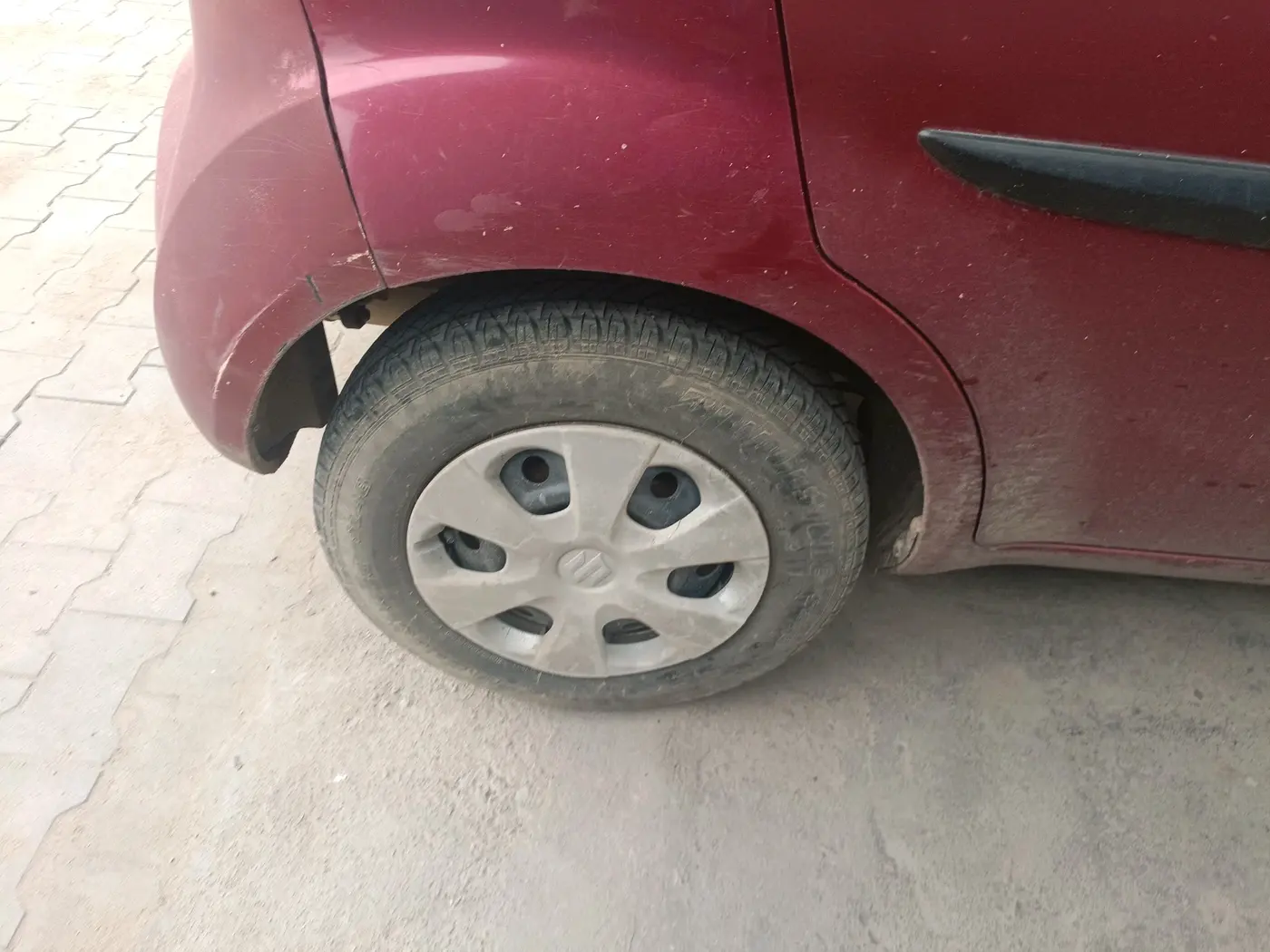 2013 Maruti Ritz VXI, Petrol, Manual, 1,74,811 km, tyre